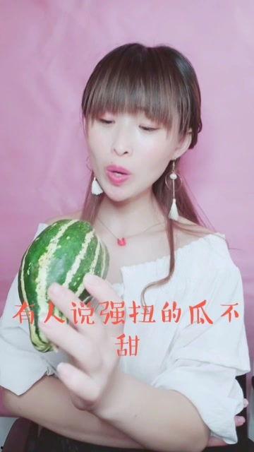 娱乐吃瓜酱讲小鱼,小鱼背后的故事与真相